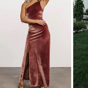 Tatiana velvet one shoulder maxi - rose - m - Baltic born